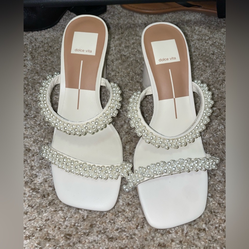 Noel heels